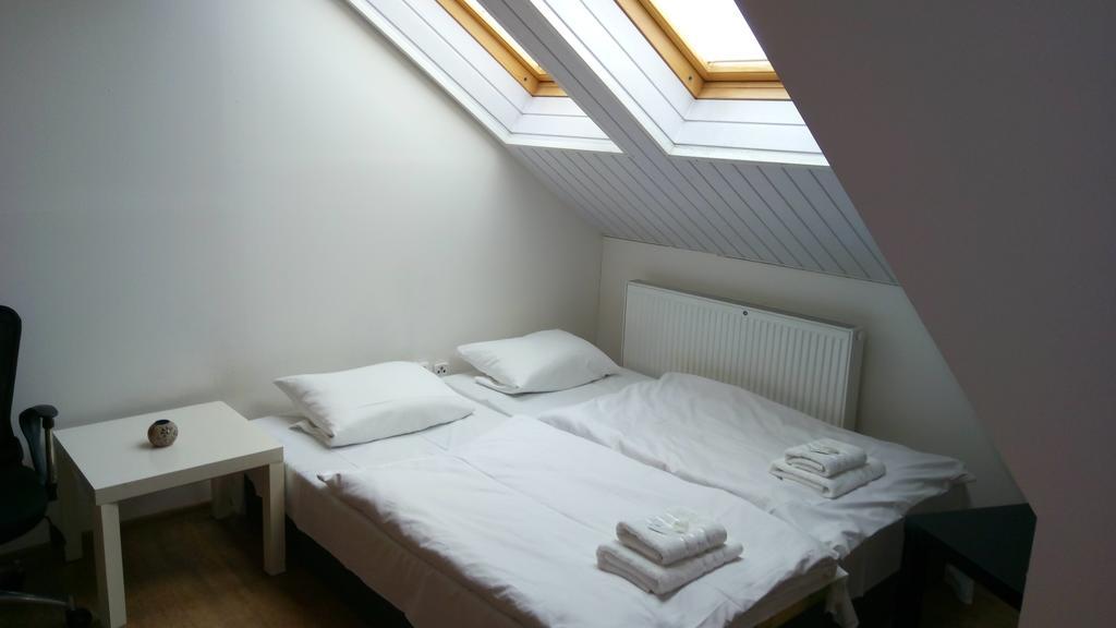 Aparthotel Zarra Prague Extérieur photo