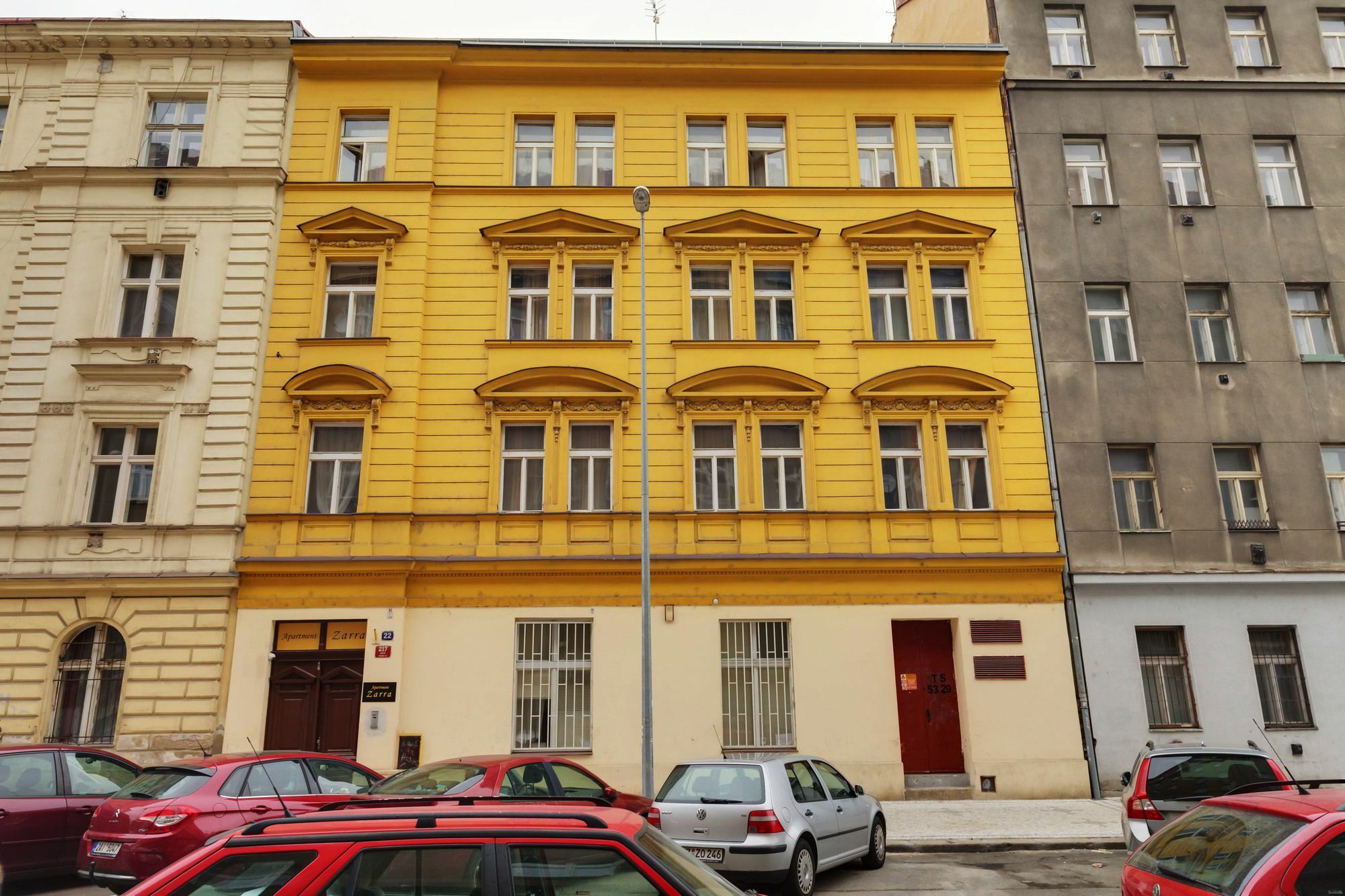 Aparthotel Zarra Prague Extérieur photo